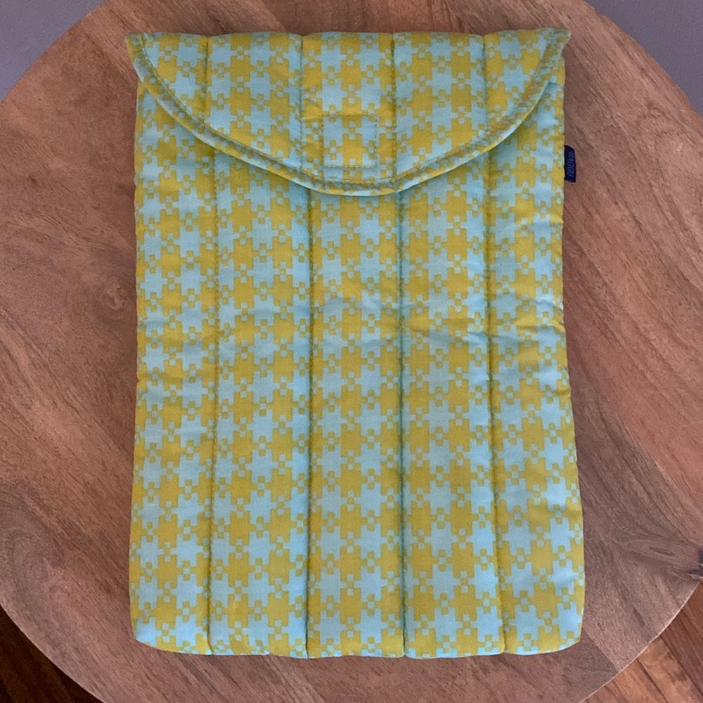 Baggu Padded Laptop Case 9x13”